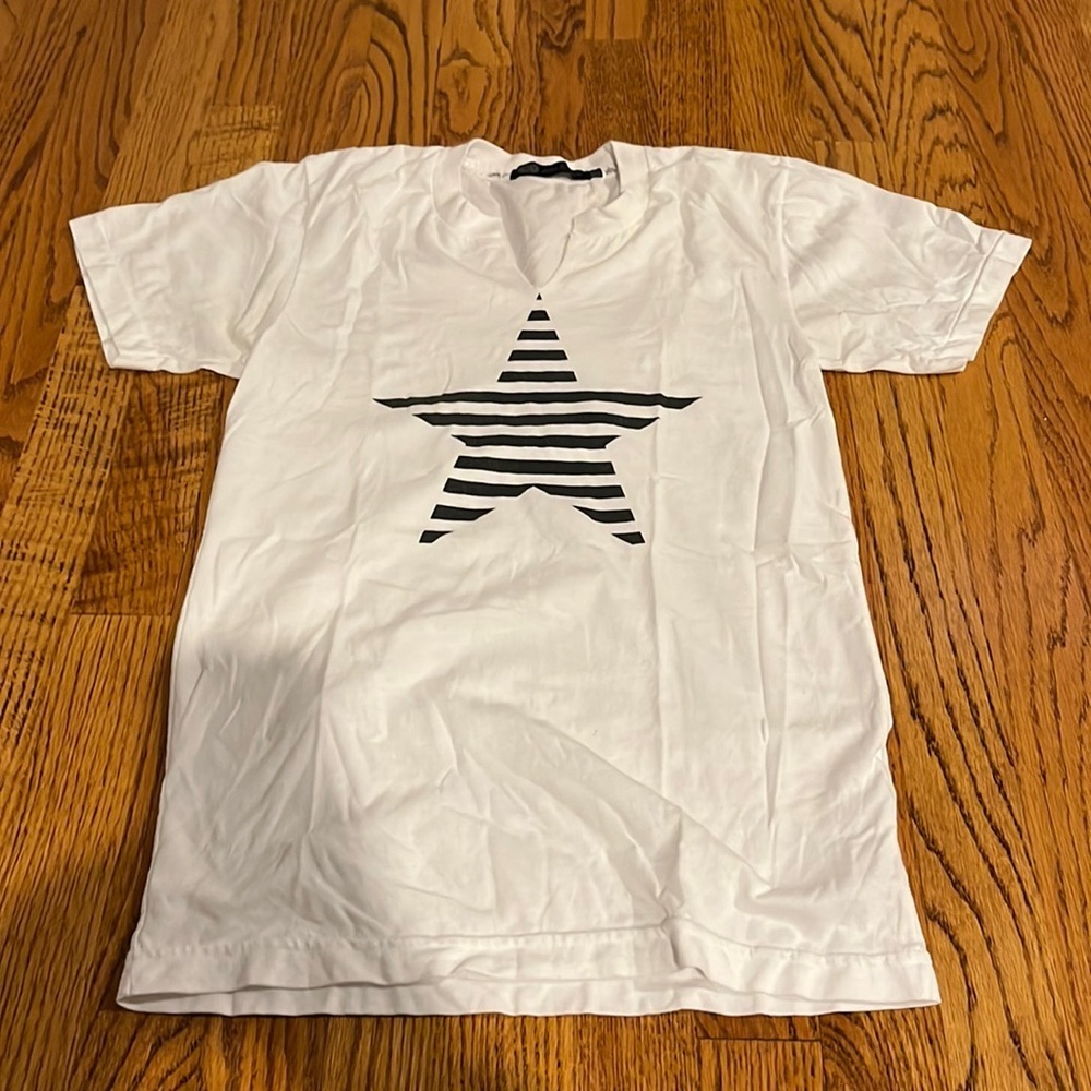 John Eshaya Woman’s White Star Tee Size S